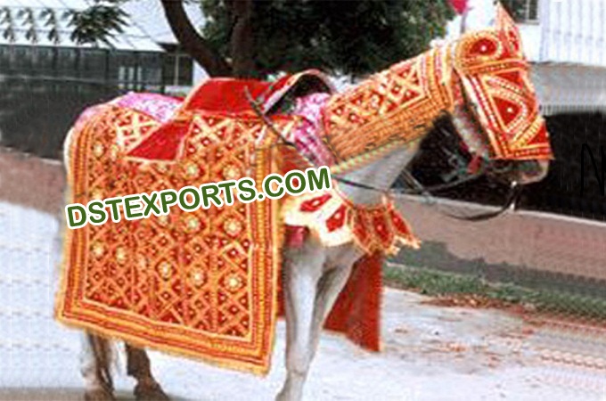 Latest Wedding Red Horse Costume