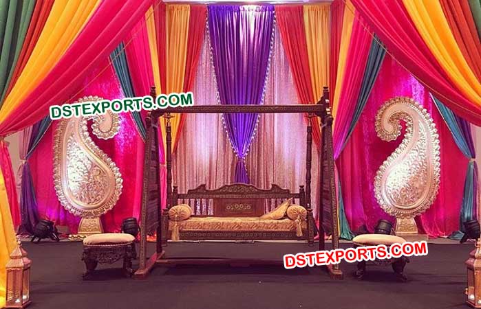 Wedding Swing Stage With Colourful Backdrops