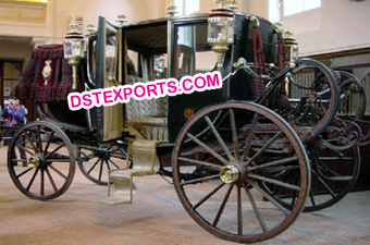 Royal Family Horse Drawn Carriage