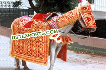 Latest Wedding Red Horse Costume