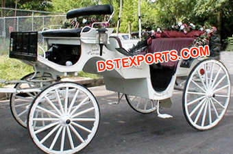 Compact Victoria Horse Carriages
