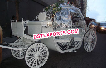 Hotel Touring Covered Cinderella Carriage